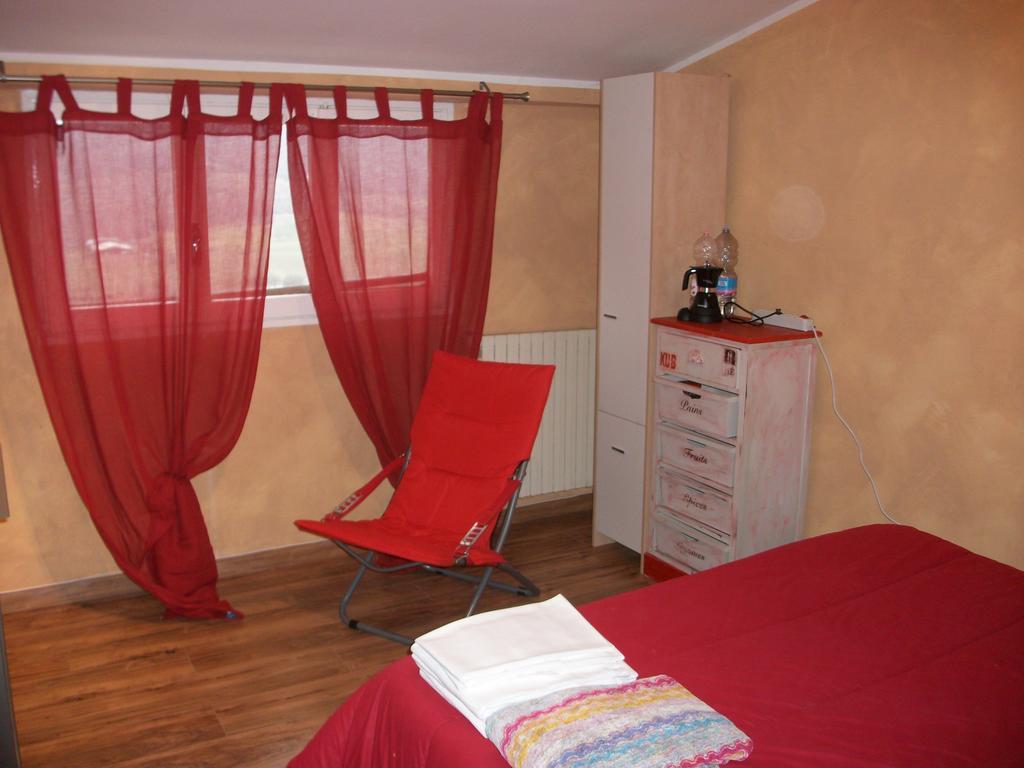 La Loggia Di Federico Hotel Navelli Kamer foto