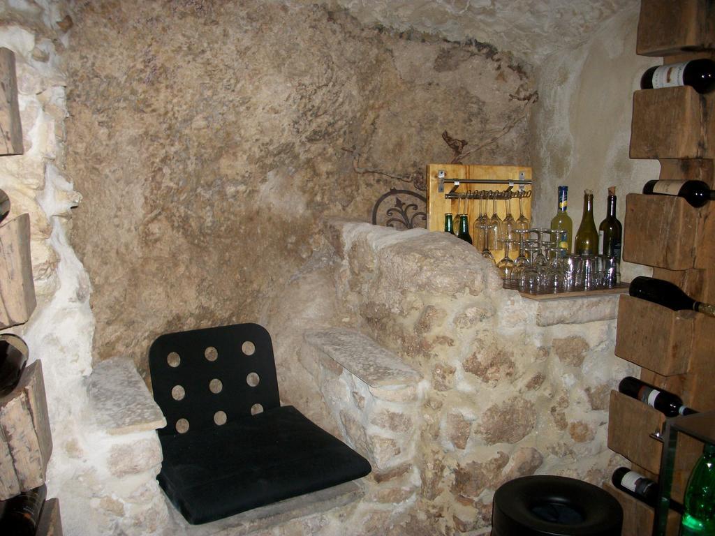 La Loggia Di Federico Hotel Navelli Buitenkant foto