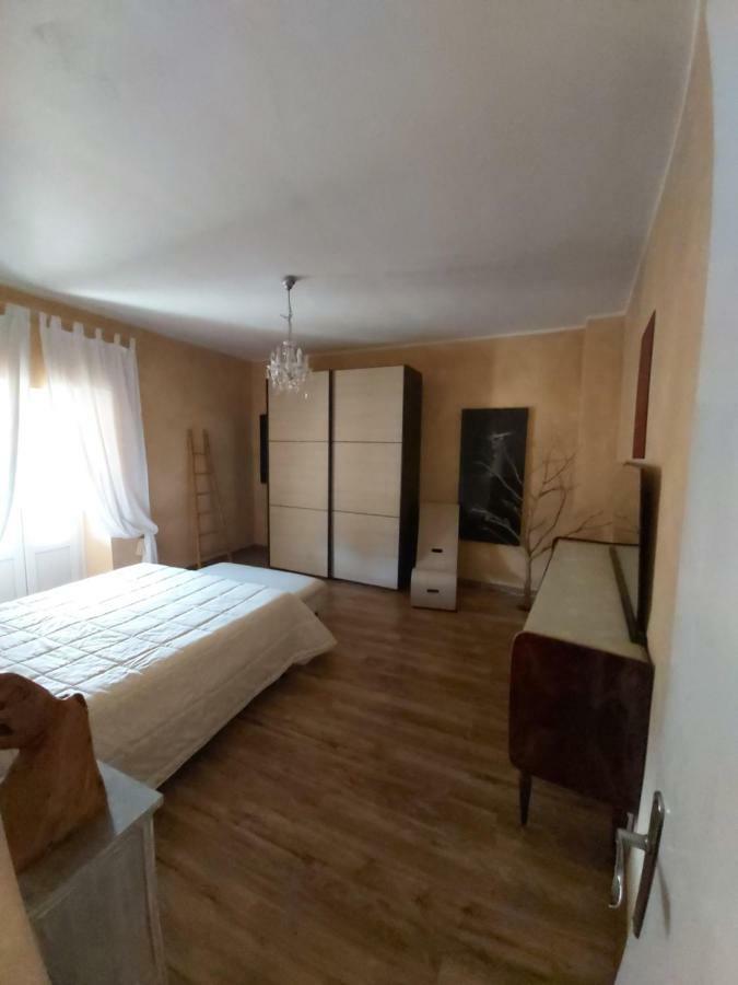 La Loggia Di Federico Hotel Navelli Buitenkant foto